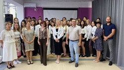 В Камызякской библиотеке прошёл тематический урок знаний
