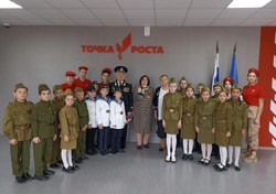 Камызякскую школу посетили ветераны