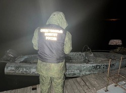 В Камызякском районе мужчина выпал из лодки во время движения по воде