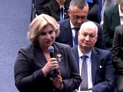 Жительница Камызяка задала вопрос Дмитрию Медведеву