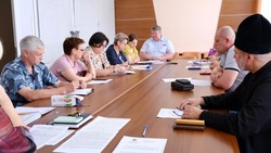 В Камызякском районе обсудили вопросы профилактической работы с иммигрантами 