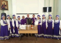 Камызякский народный хор «Воложка» выступил в Астраханском военном госпитале