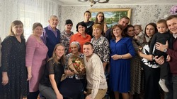 В Камызякском районе поздравили с юбилеем труженицу тыла