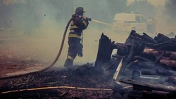 В Камызякском районе произошёл пожар в бане