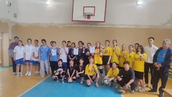 В Камызякском районе прошёл турнир по волейболу «Кубок Победы»