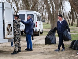 На телеканале «Астрахань 24» вышел сюжет о первом субботнике в Камызяке