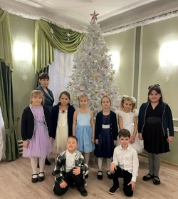 Камызякцы побывали в ТЮЗе и театре кукол