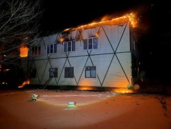 В Камызякском районе сгорела база отдыха