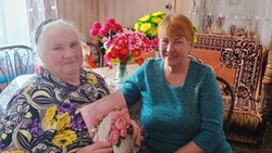 Камызякцы отметили юбилей 85-летней труженицы