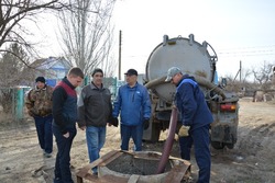 Камызякский слесарь открыл секреты своей трудной работы