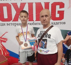 Камызякские кикбоксёры завоевали медали в Нальчике