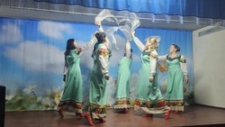 Камызякцы объединили мужской и женский праздники 