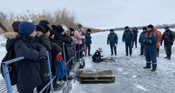 В камызякской школе прошёл урок на льду