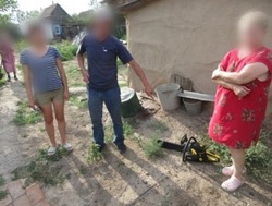 Житель Камызякского района обокрал соседей