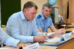 В камызякском селе прошли прием и сход граждан