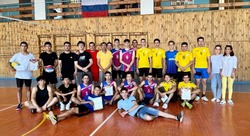 Камызякские волейболисты выиграли турнир в Наримановском районе