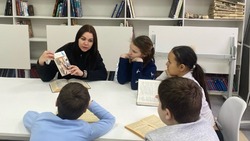 В Камызякской библиотеке проходят «Медленные чтения»