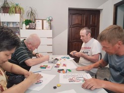 Волго-Каспийский дом-интернат внедряет пластилинографию как метод оздоровления