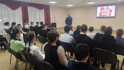 Камызякскую школу посетили пожарные
