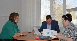 Глава Камызякского района посетил село Увары 