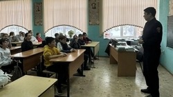 Камызякских школьников призвали соблюдать закон и порядок