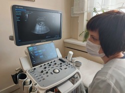 В Камызякской больнице установили новый УЗИ аппарат