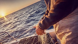 Камызякский рыбак наловил четыре килограмма рыбы незаконным способом