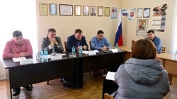 Глава Камызякского района обсудил с раздорцами вопросы развития сельсовета