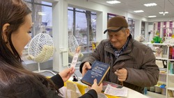 В Камызяке прошла акция «Первые читатели 2026 года»