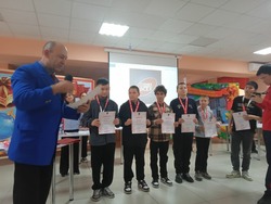 Камызякцев наградили за игры со столичными гандболистами