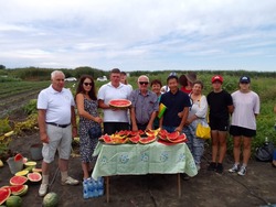 Камызякские селекционеры рассказали гостям региона о новых сортах овощей и бахчевых