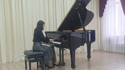 В Камызякской школе искусств прошёл концерт фортепианной музыки