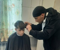 Камызякский детский центр посетили парикмахеры