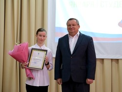 Камызякцев поздравили с Днём студента