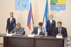 В Камызяке подписали соглашение между астраханскими и луганским муниципалитетами